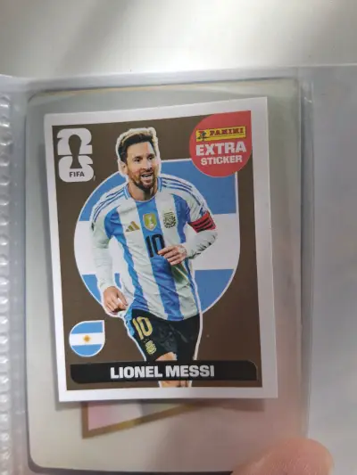 Lámina Extra  Gold Panini Lionel Messi FIFA - miniatura 2