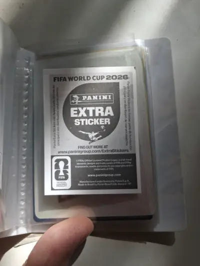 Lámina Extra  Gold Panini Lionel Messi FIFA - miniatura 5
