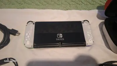 Consola Nintendo Switch con Joy-Con personalizados - miniatura 2