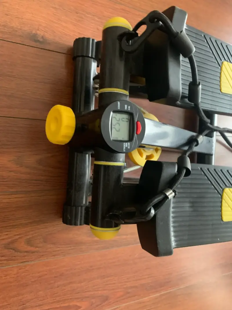 Mini stepper con contador digital - 1