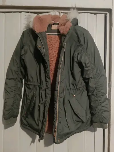 Parka verde con forro de chiporro - miniatura 1