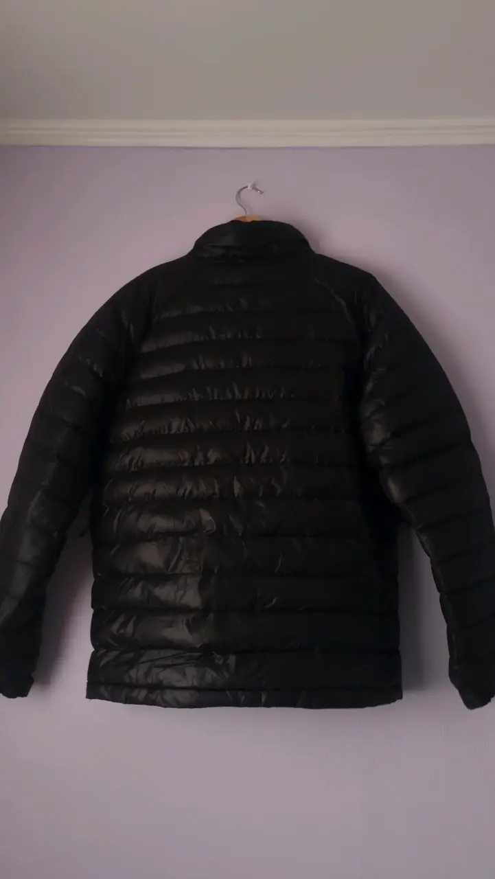 Chaqueta acolchada negra para invierno - 2