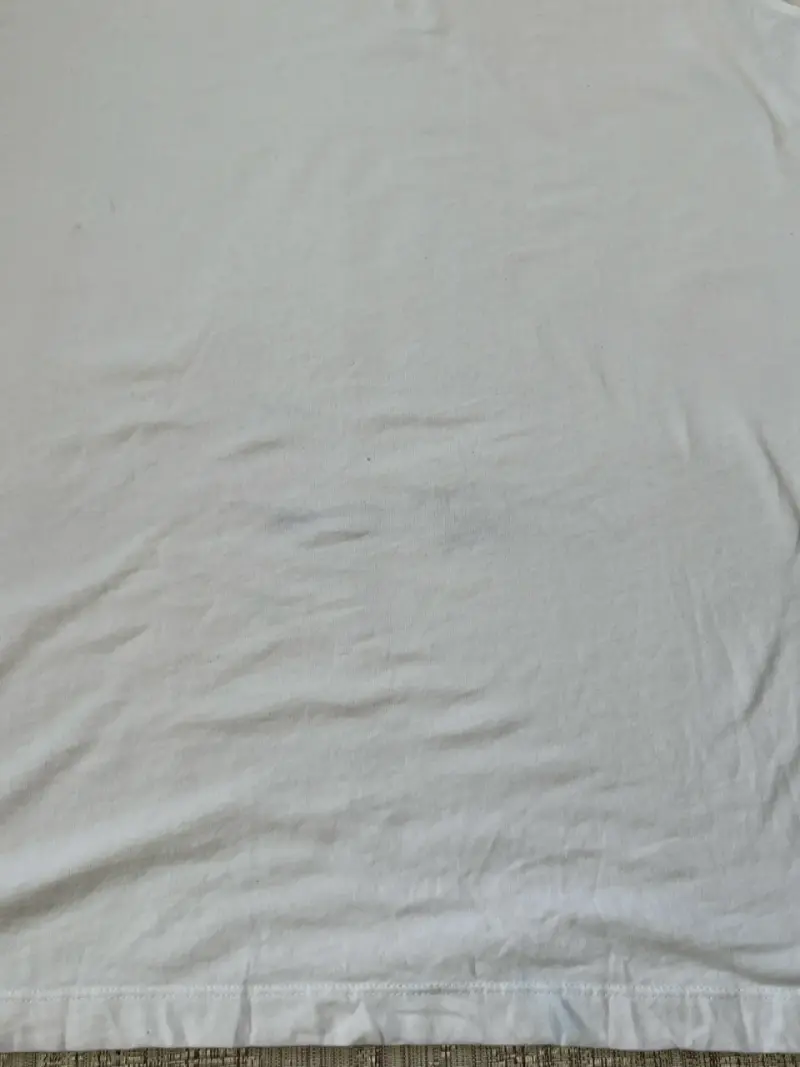 Polera Nike blanca con logo y frase - 4