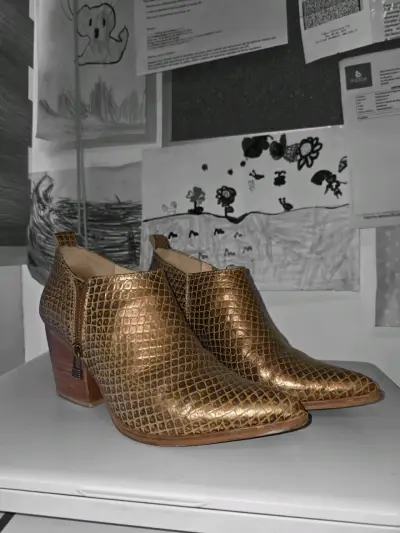 botines burano n°36 – cuero grabado estilo reptil - miniatura 2