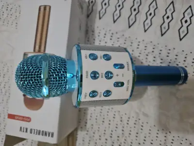 Micrófono inalámbrico con altavoz dorado - miniatura 2