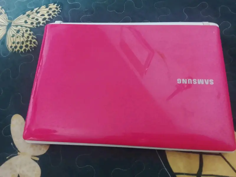 Notebook Samsung blanco con software - 5
