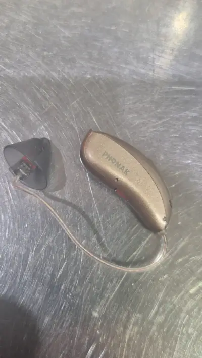 Audífono Phonak Audèo p70 - miniatura 1