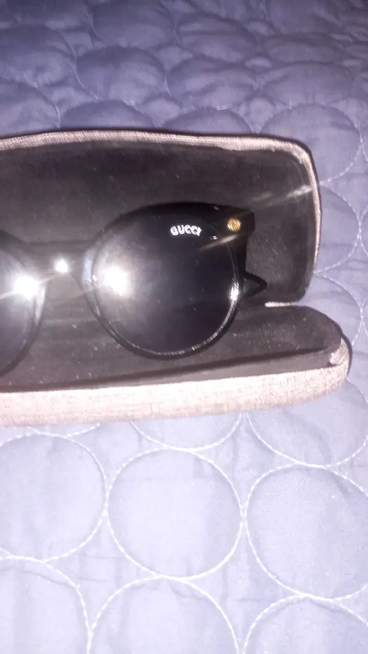 Gafas de sol Gucci negras con estuche - 2