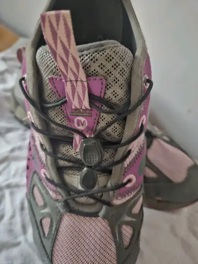 Zapatillas de trekking Merrell moradas - miniatura 2