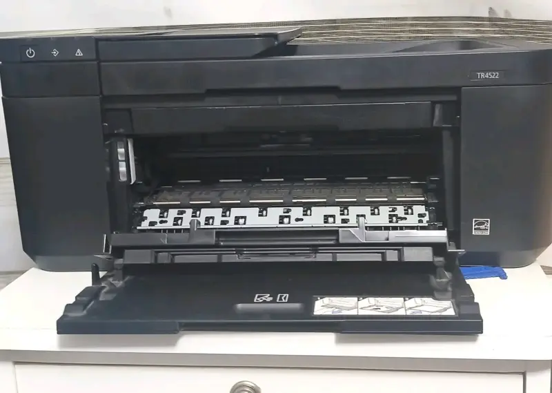 Impresora multifuncional Canon TR4522 negra - 2