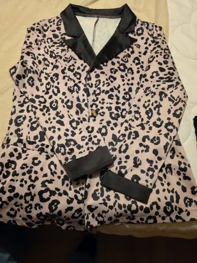 Blazer de leopardo con cuello negro, tela ligera - miniatura 1