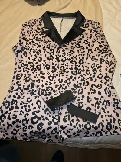 Blazer de leopardo con cuello negro, tela ligera - miniatura 2