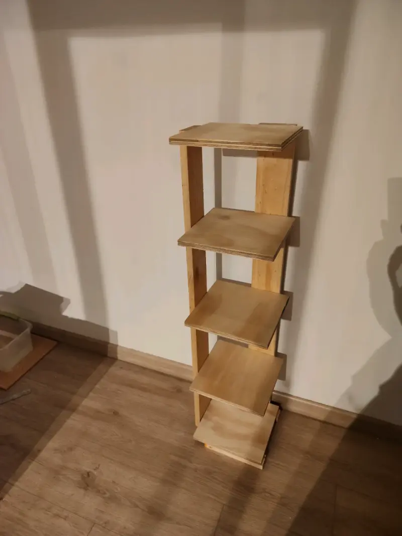 Estantería de madera compacta de 5 niveles