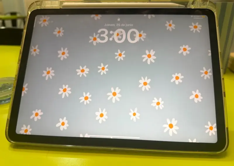 iPad Air 4ta generación + Apple Pencil - 2