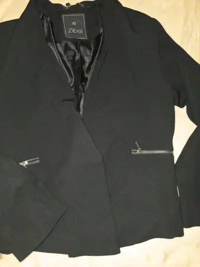 Chaqueta negra Zibel con cierres - miniatura 2