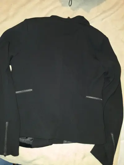 Chaqueta negra Zibel con cierres - miniatura 4