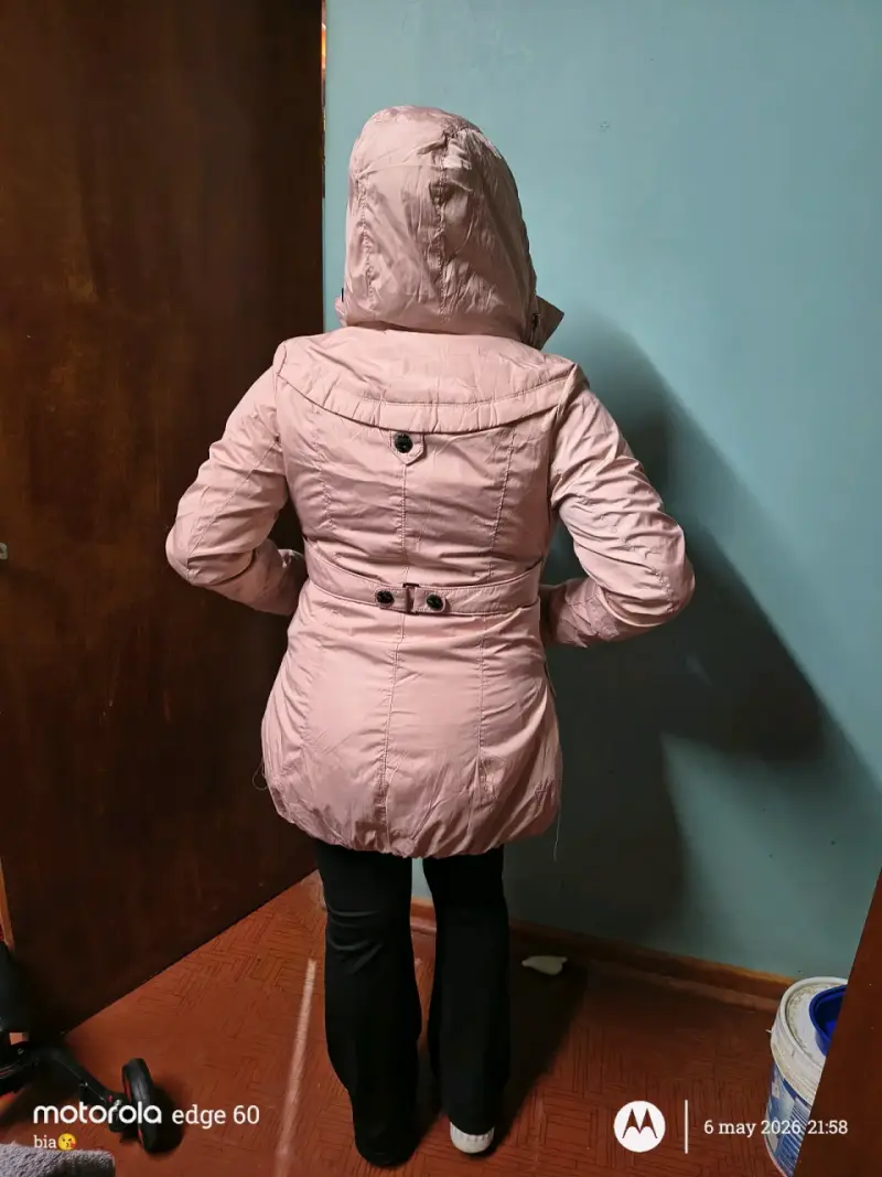 Parka rosada con capucha para mujer - 2