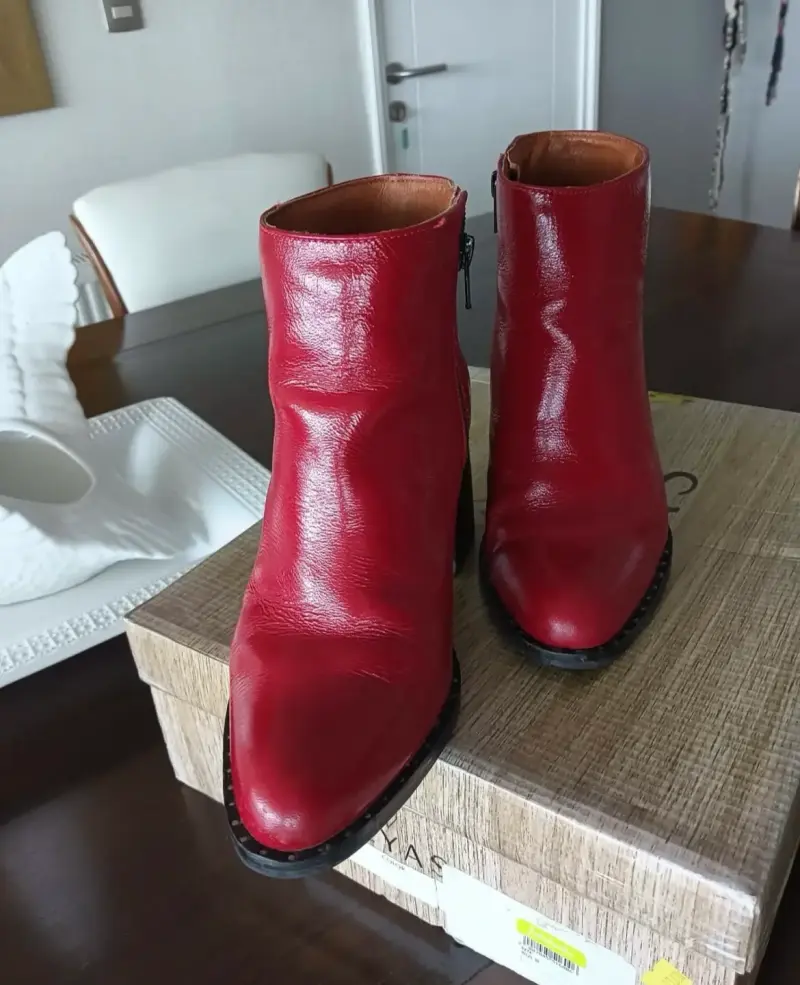 Botines rojos de cuero con tacón 6 cms de alto - 3