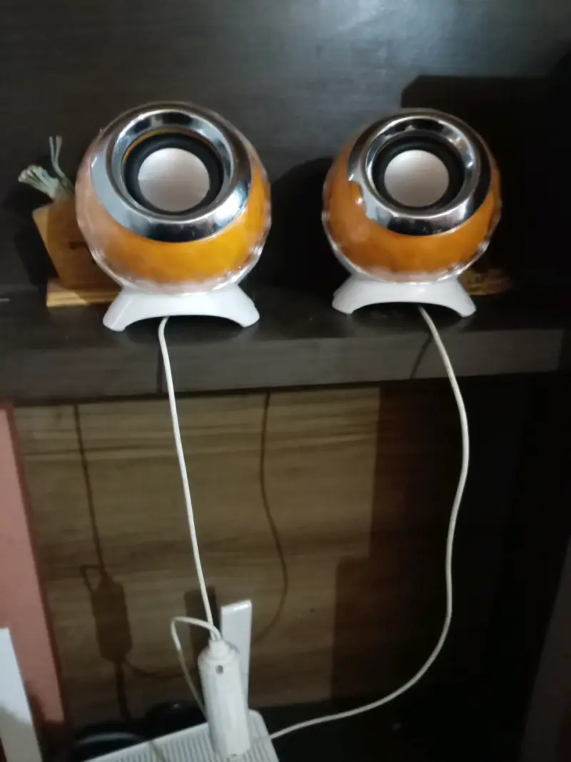 Parlantes esféricos compactos - 2