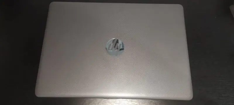 Laptop HP con procesador AMD Ryzen - 6