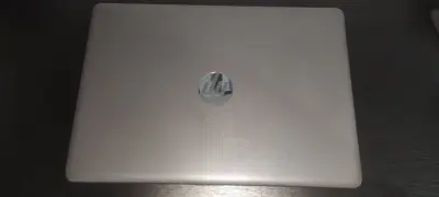Laptop HP con procesador AMD Ryzen - miniatura 6