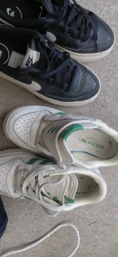 Zapatillas Nike y Adidas usadas - miniatura 1