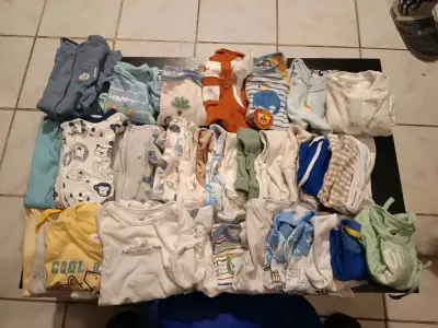 Lote de ropa para bebé variada - miniatura 1