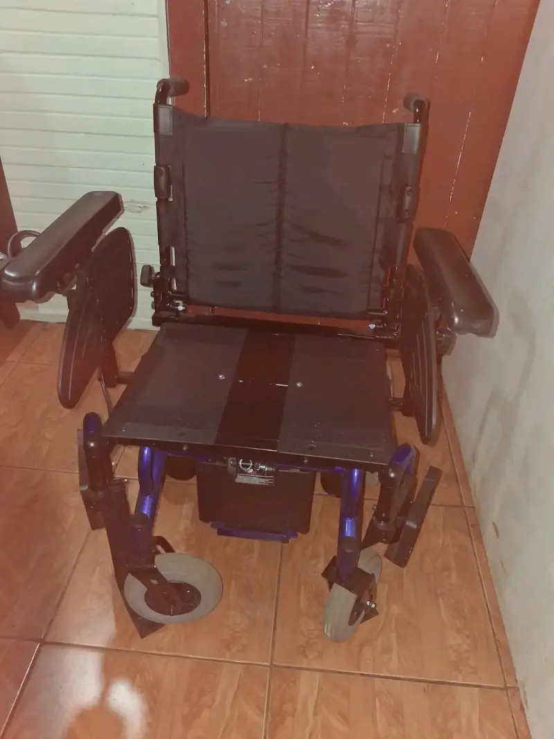 Silla de ruedas eléctrica ergonómica - 5