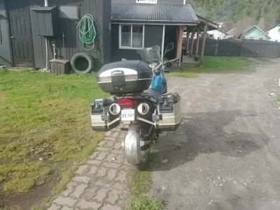 Moto BMW GS 650 con maletas - miniatura 3