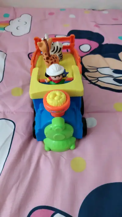 Tren de juguete con animales - miniatura 2