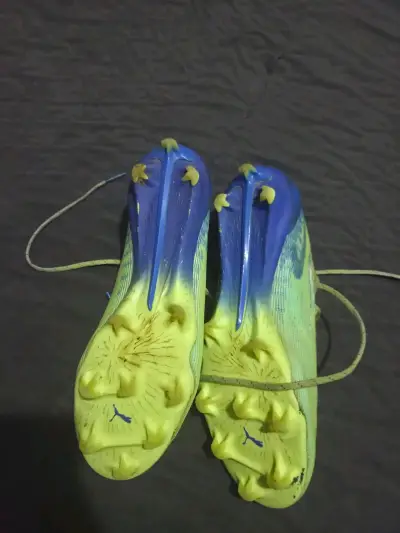 Zapatillas de fútbol Puma amarillas - miniatura 5