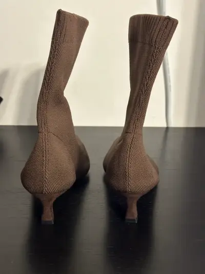 Botines de punto marrón con tacón bajo - miniatura 3