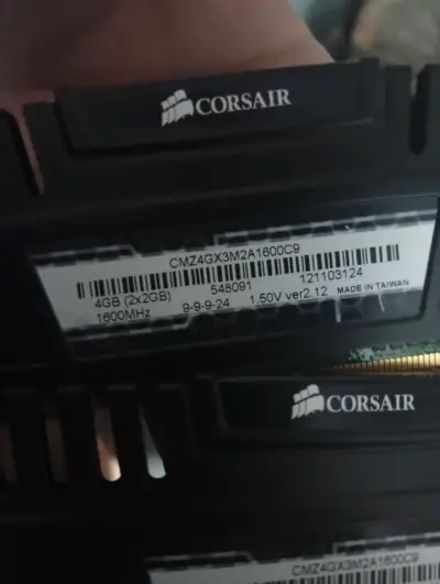 Memoria RAM DDR3 Corsair 4GB (2x2GB) 1600MHz - miniatura 1