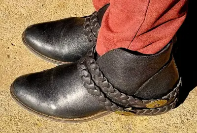 Botines Umbrale de Cuero Negro – Talla 38 - miniatura 3