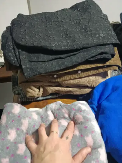 Lote de ropa de invierno y verano variada - miniatura 1