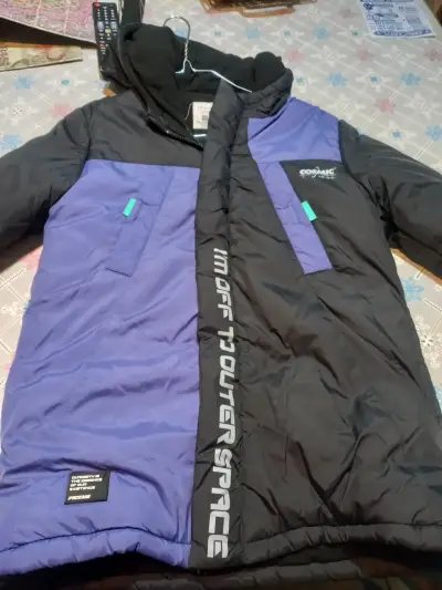 Chaqueta acolchada Cosmic azul y negra - miniatura 1