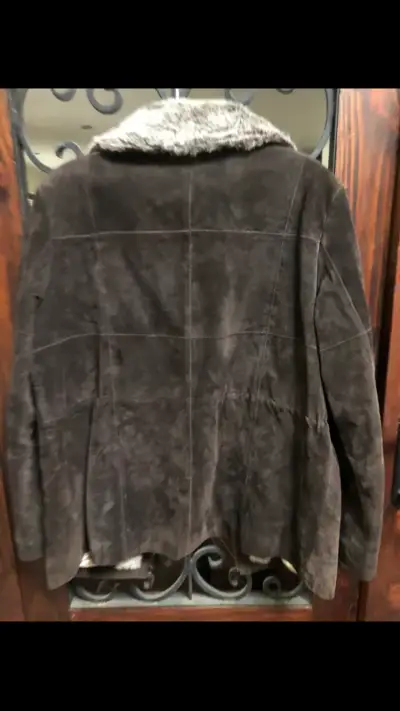 Chaqueta de gamuza marrón con forro de piel - miniatura 4