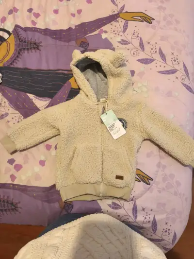 Chaqueta de bebé con capucha y orejas - miniatura 1