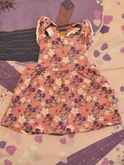 Vestido infantil Minnie Mouse floral - miniatura 1