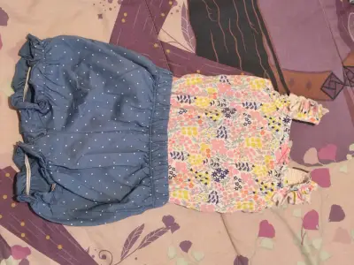 Conjunto de bebé floral y azul - miniatura 1