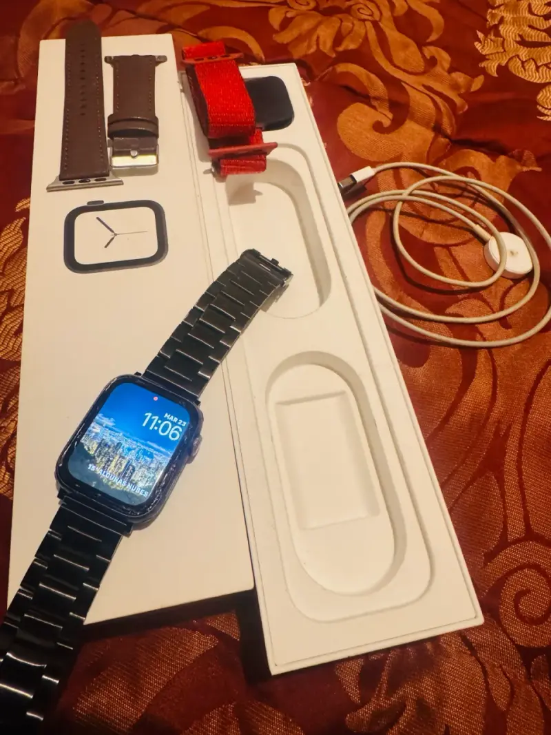 Apple Watch  Serie 4 con correas intercambiables - 2