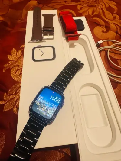 Apple Watch  Serie 4 con correas intercambiables - miniatura 3