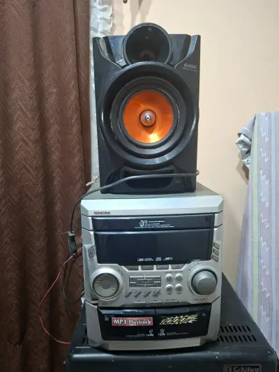 Equipo de sonido Daewoo con parlante - miniatura 2