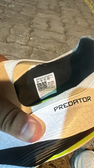Botines de fútbol Adidas Predator blancos - miniatura 2