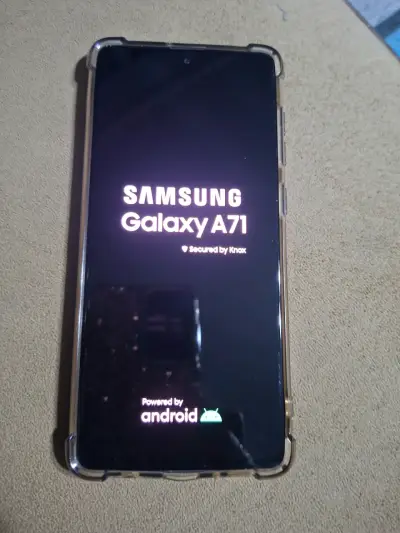 Samsung Galaxy A71 en buen estado - miniatura 1