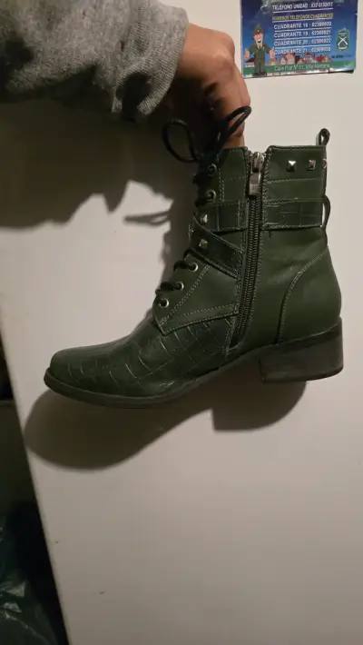 Botines gotta nuevos 36 verdes hebillas y tachas - miniatura 4