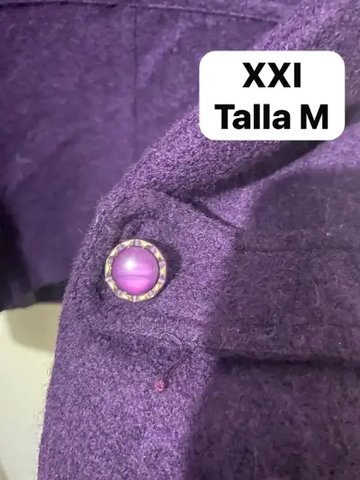 Abrigo morado de lana con botones - miniatura 3