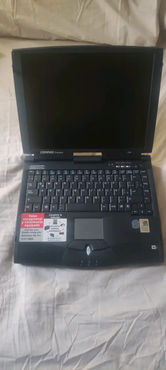 Laptop Compaq Presario usada - 2