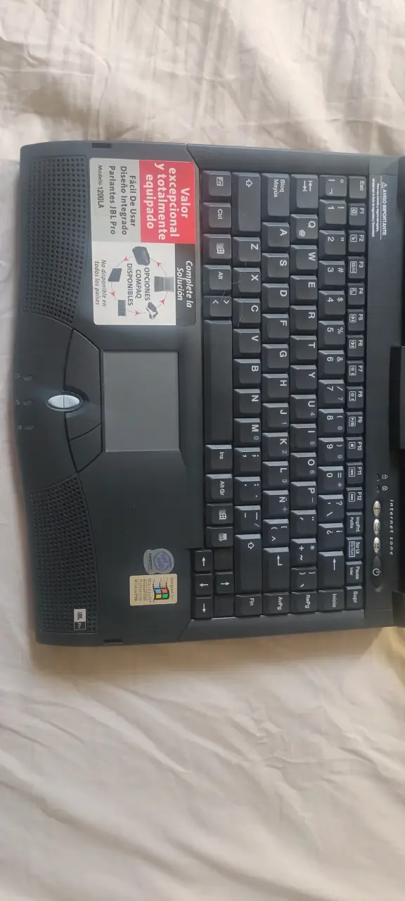 Laptop Compaq Presario usada - 3