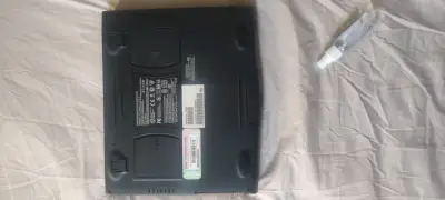 Laptop Compaq Presario usada - miniatura 4